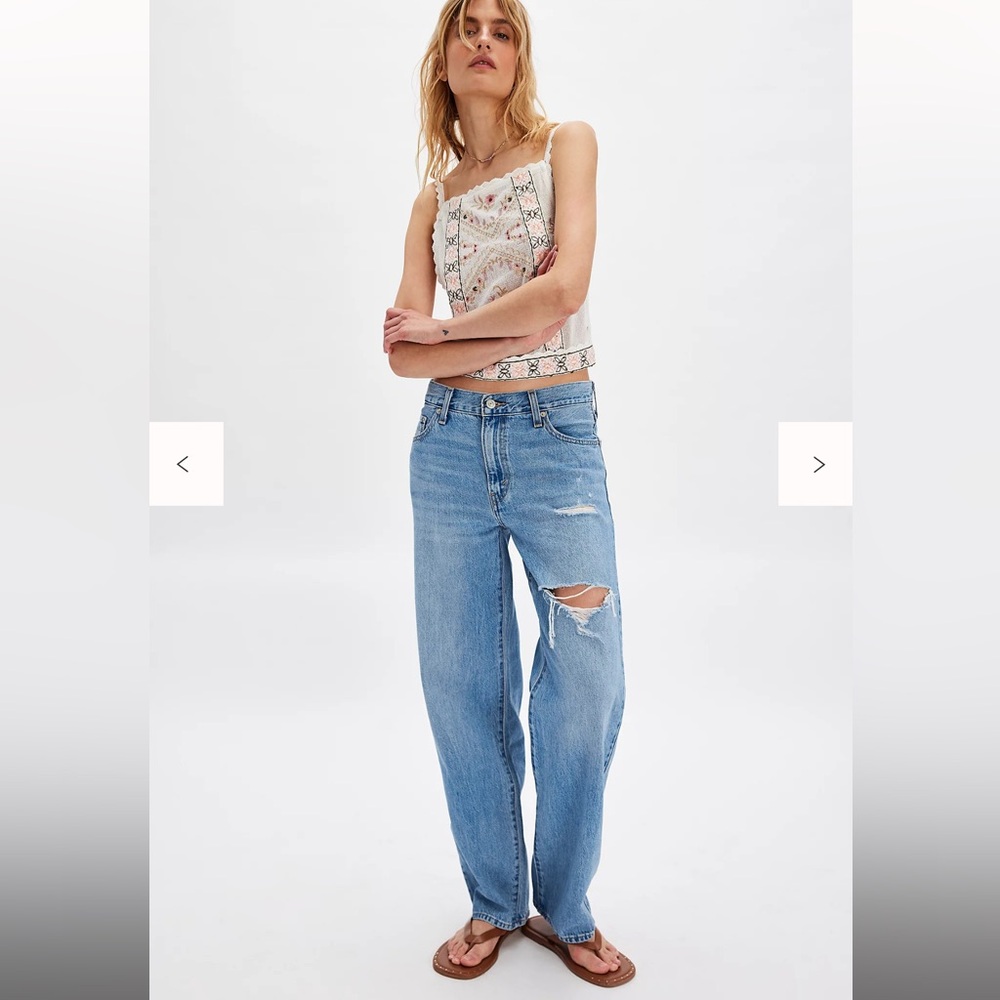 Levi’s x Free People Baggy Dad Jeans 90s Fan Flare Light Wash Size 26